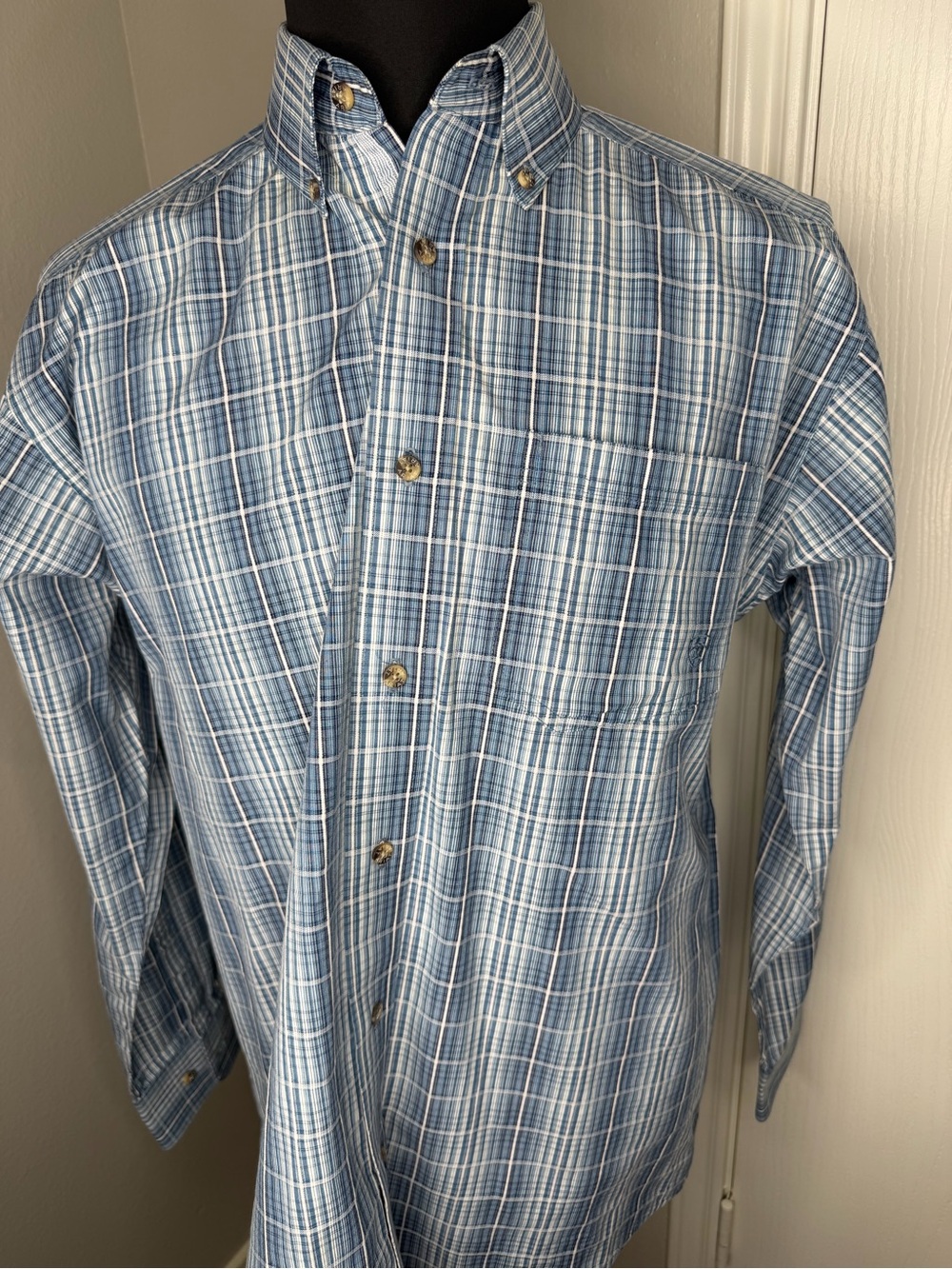 Ariat Men’s M Blue Plaid Shirt